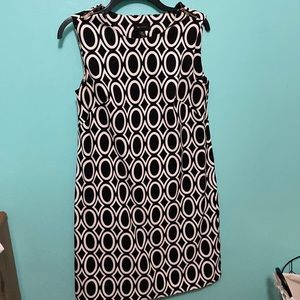AB studio black/white sleeveless dress size 6